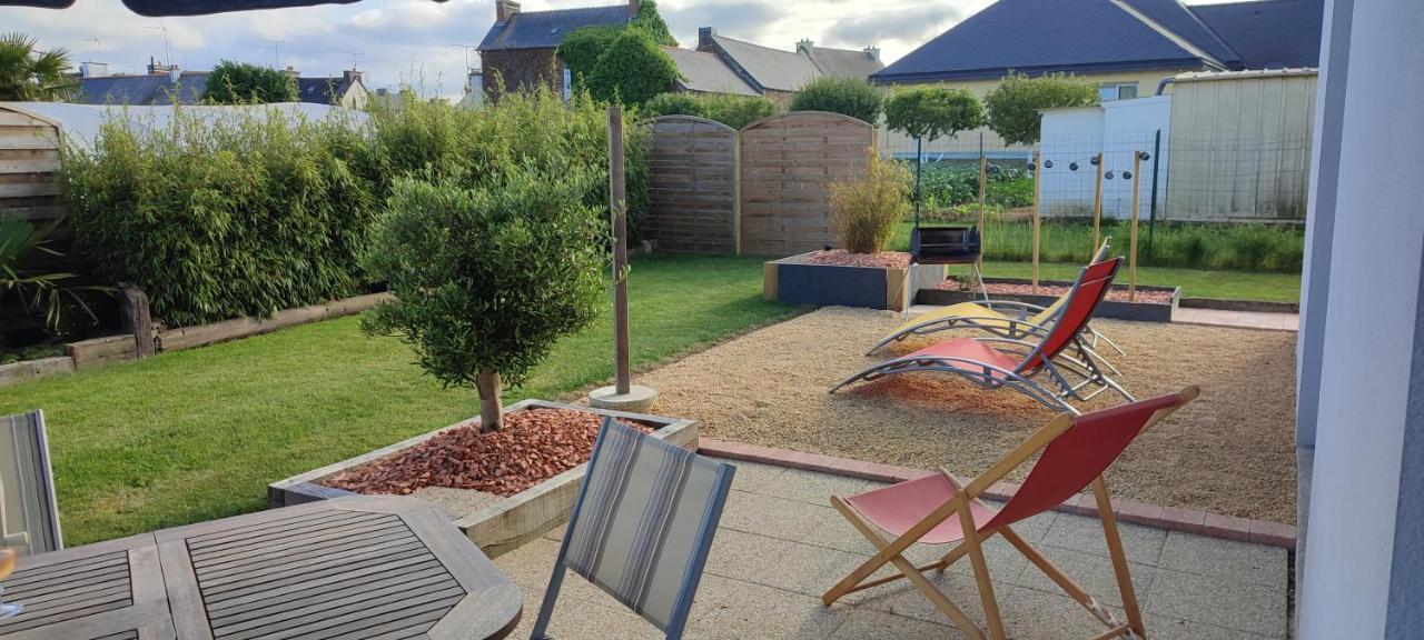 Maison Recente Avec Jardin. Plourhan エクステリア 写真
